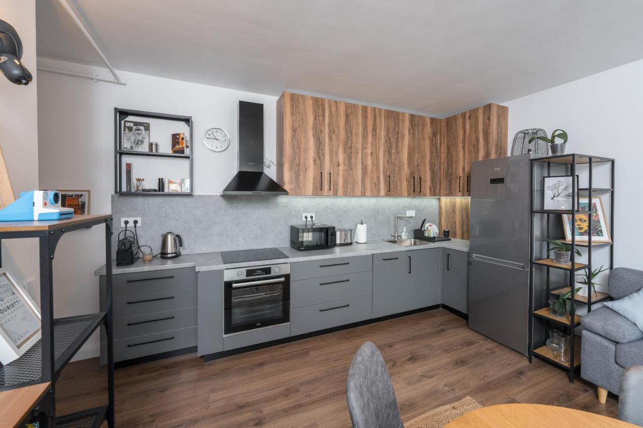The 75 Appartement Târgu-Mureş Buitenkant foto